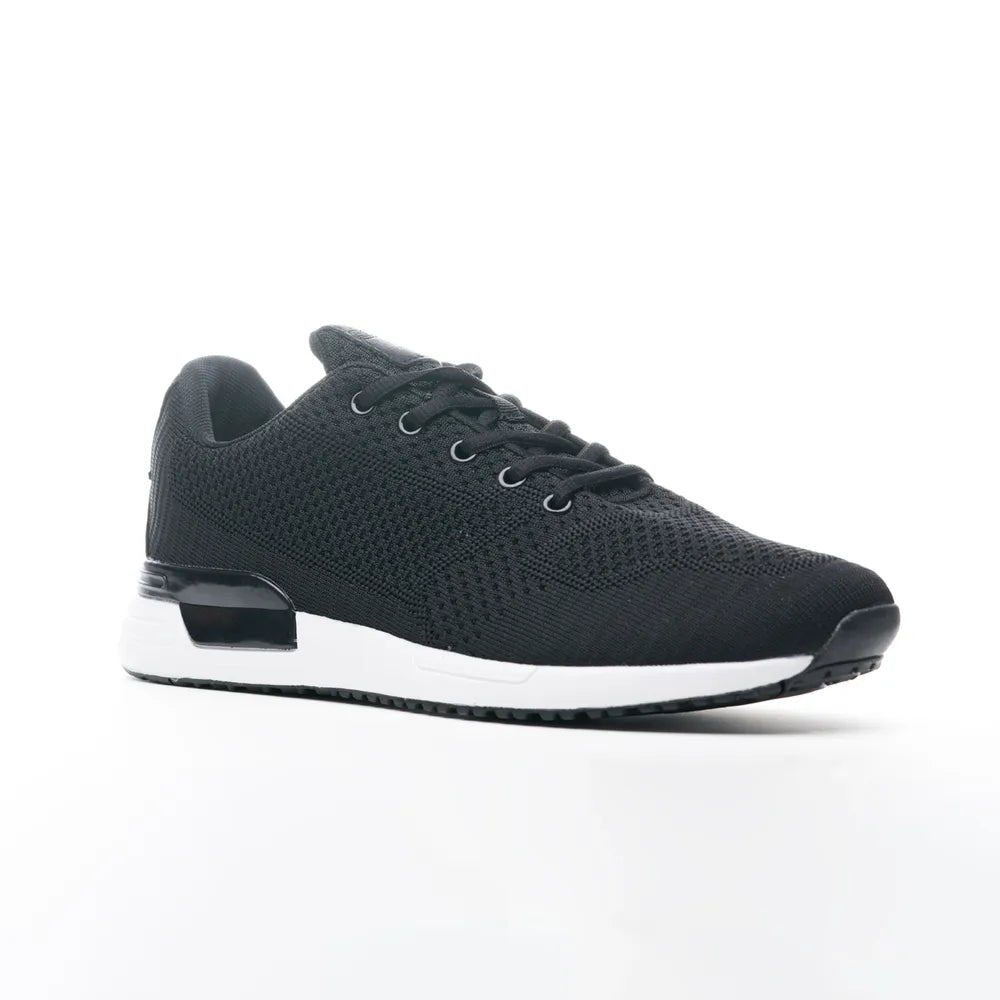Luke M - 001 Black